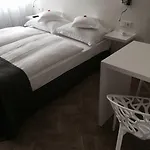 מלון Lindenhof 3*
