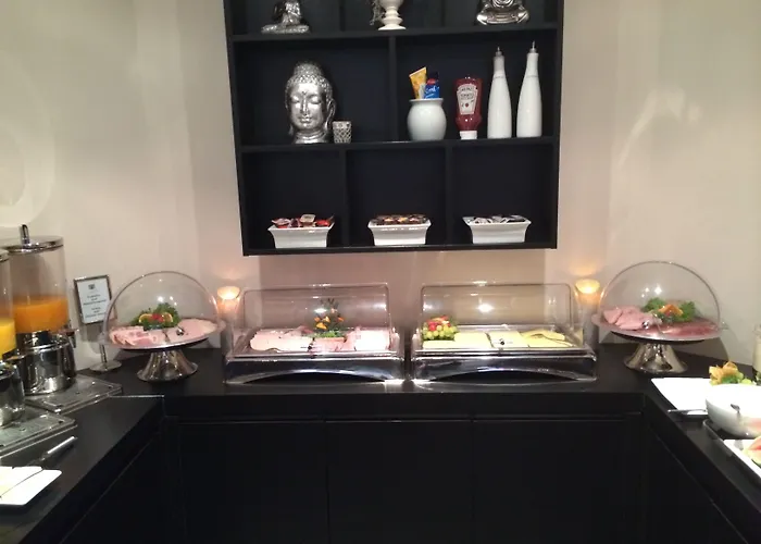 リンデンホフ 3*